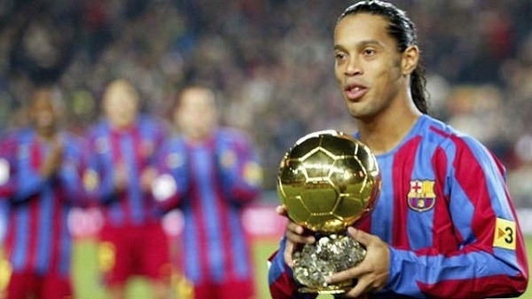 Những thông tin liên quan đến tiểu sử cầu thủ Ronaldinho