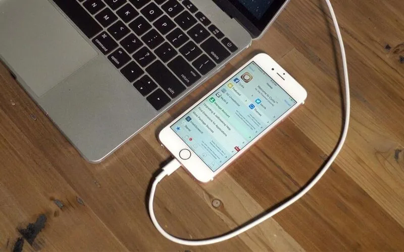 Bản sao lưu trên máy tính có thể là một nguồn kiểm tra khi ảnh đã không còn trên iPhone hoặc iCloud.